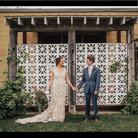 Willowby by Waters Corella Wedding Gown - Picture 6 of 8